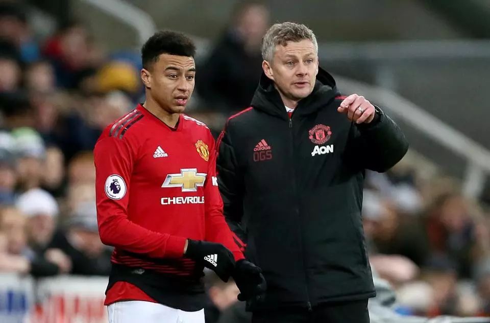 他与穆勒的 他与穆勒的